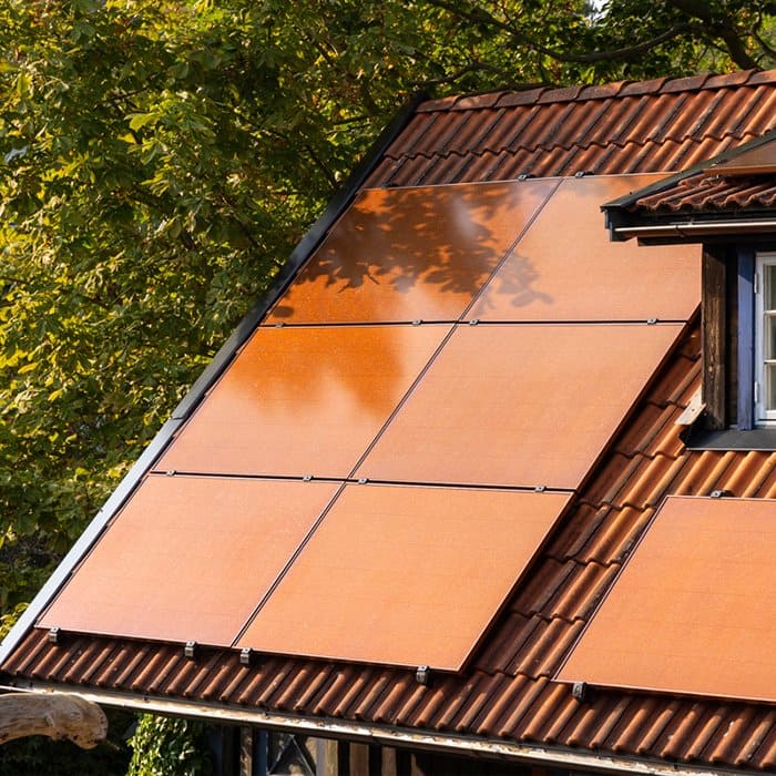 Orange Photovoltaikmodul "Silk Nova" bei Spreewatt